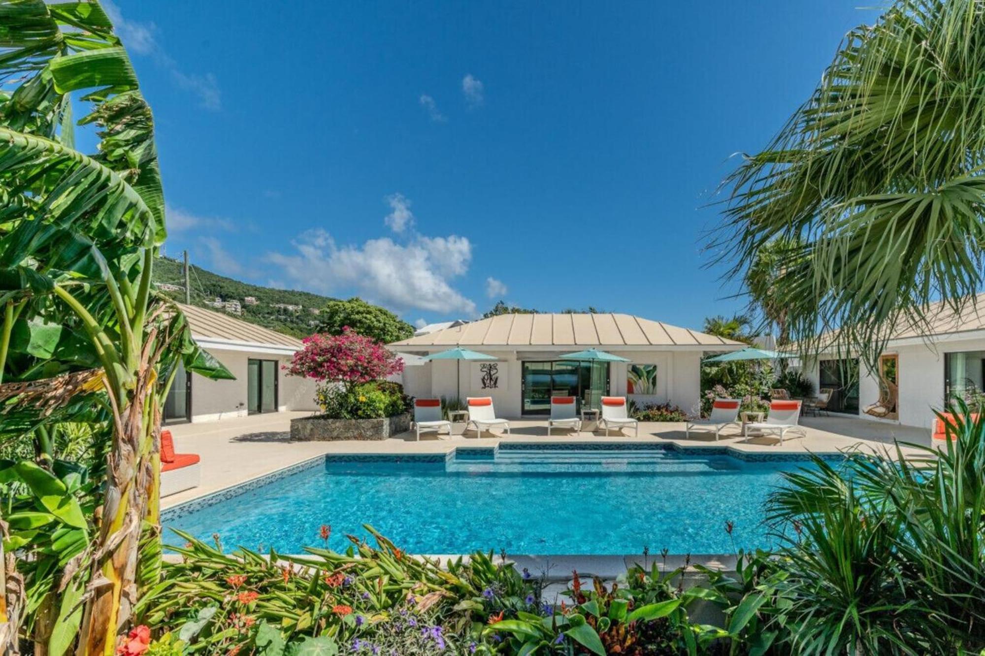 Royal Villa With A Huge Swimming Pool Cowell Battery 外观 照片