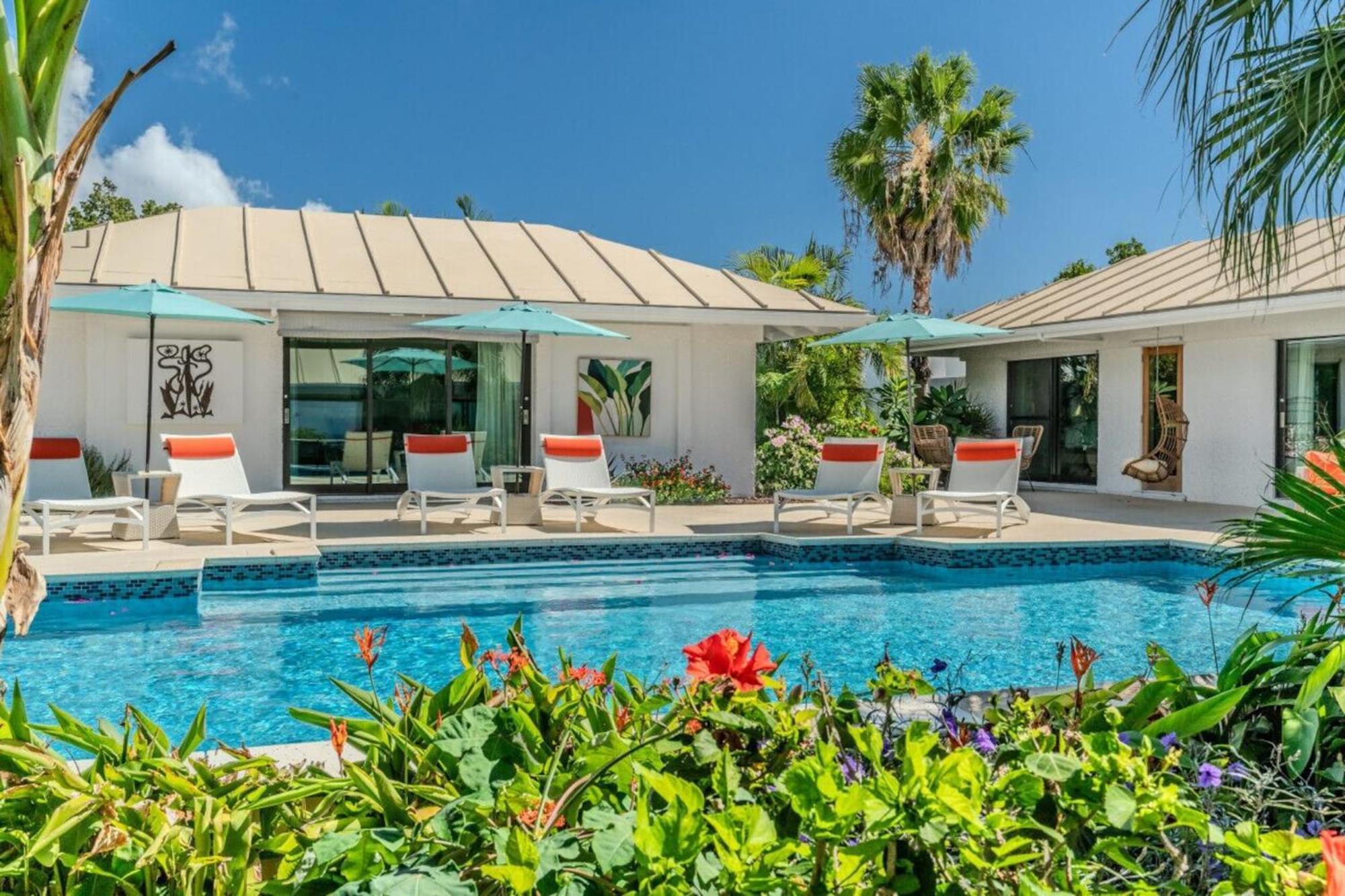 Royal Villa With A Huge Swimming Pool Cowell Battery 外观 照片
