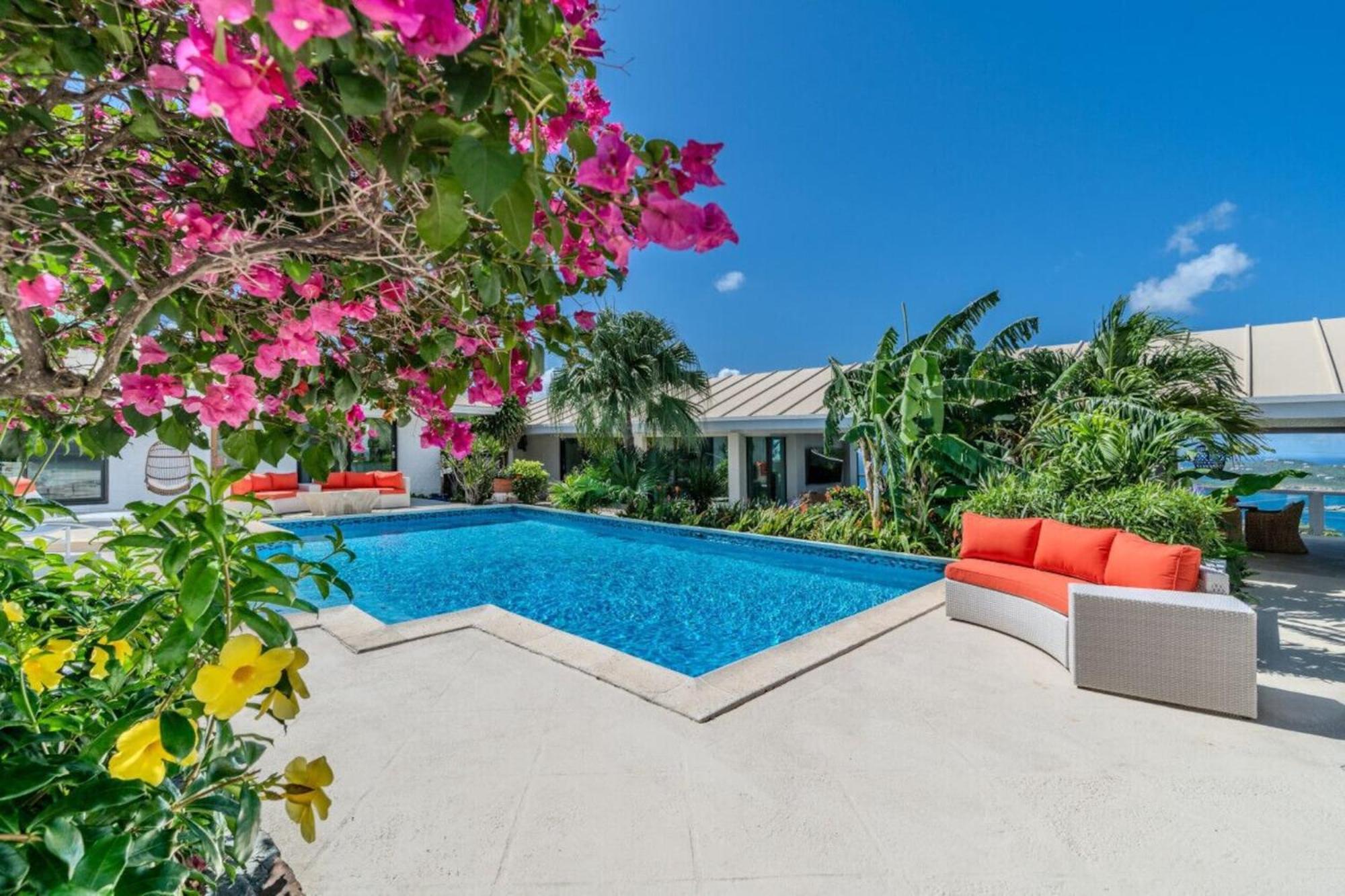 Royal Villa With A Huge Swimming Pool Cowell Battery 外观 照片