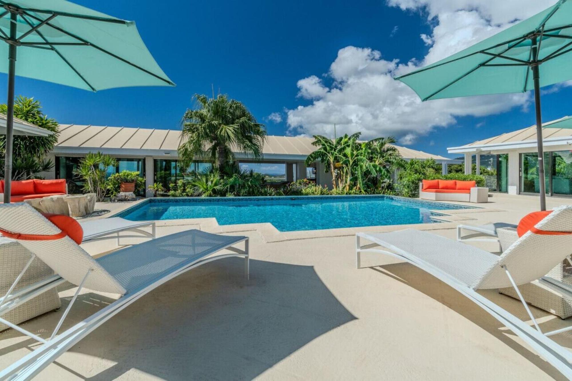Royal Villa With A Huge Swimming Pool Cowell Battery 外观 照片
