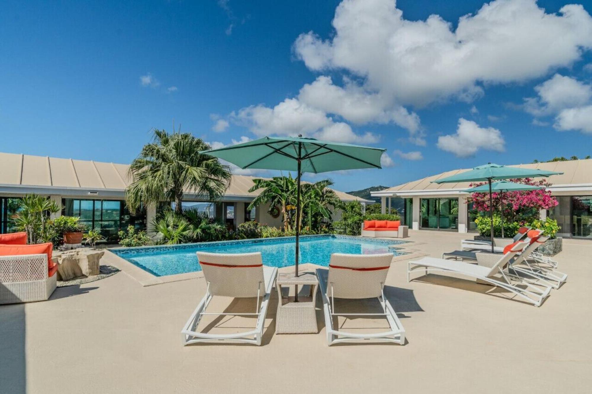 Royal Villa With A Huge Swimming Pool Cowell Battery 外观 照片